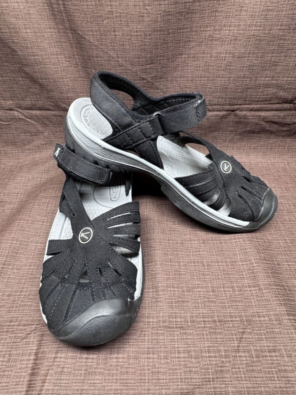 KEEN Rose Sandals Women's US 7.5 EU 38 Black Closed Toe Sport Outdoor - Picture 6 of 8